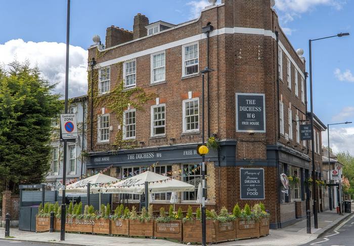 Shepherd's Bush street scene