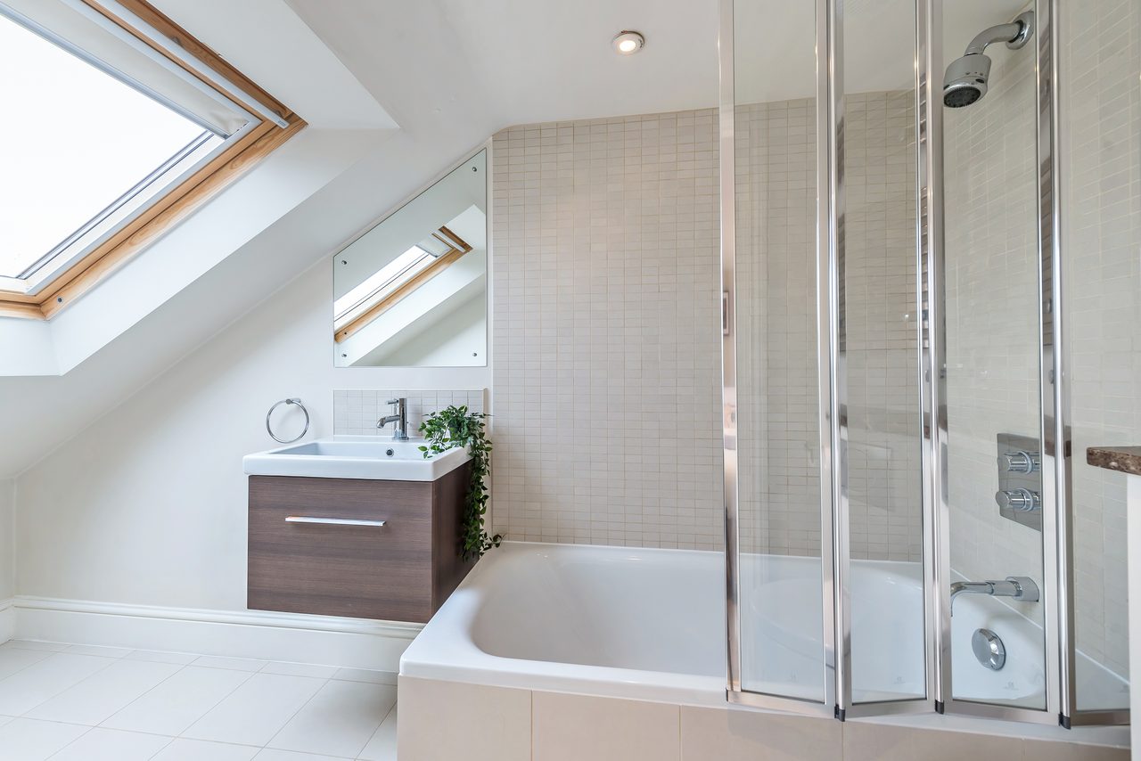 En-suite bathroom